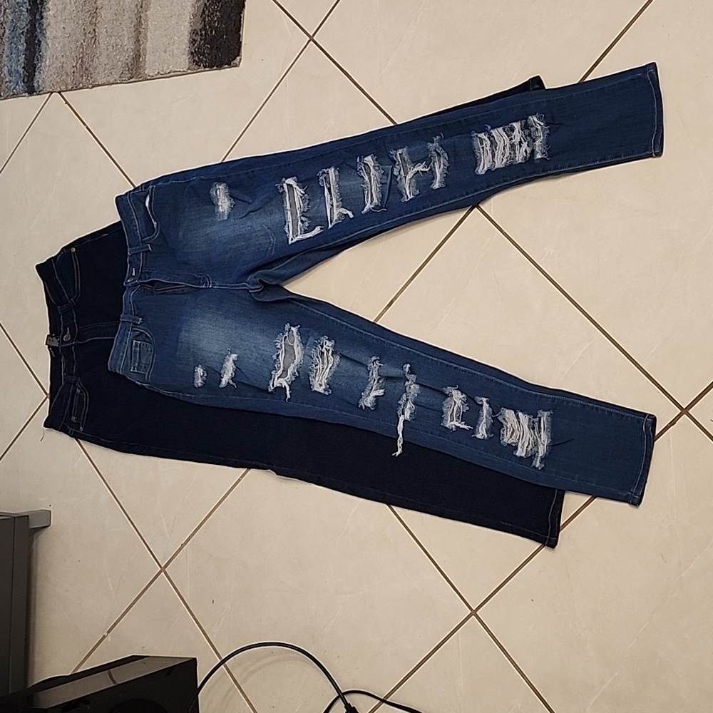 2/$20 2-4-1 Fashion Nova Jeans!!!